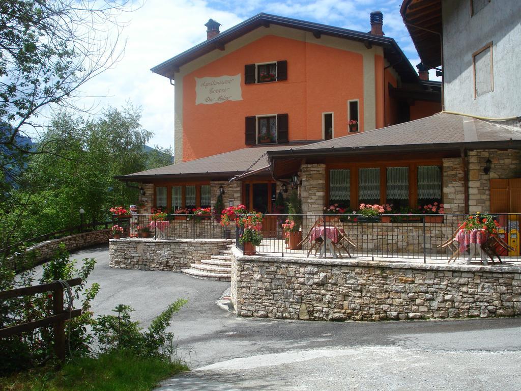 Agriturismo Cornei Da Nadia Guest House Collio Exterior photo